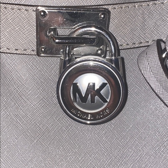 ✨Michael Kors bag✨ - Picture 6 of 8